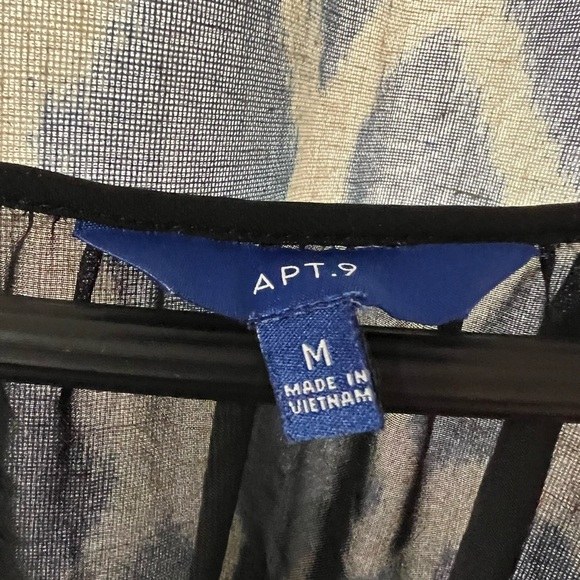 Apt 9 Blouse Size Medium - Picture 3 of 7